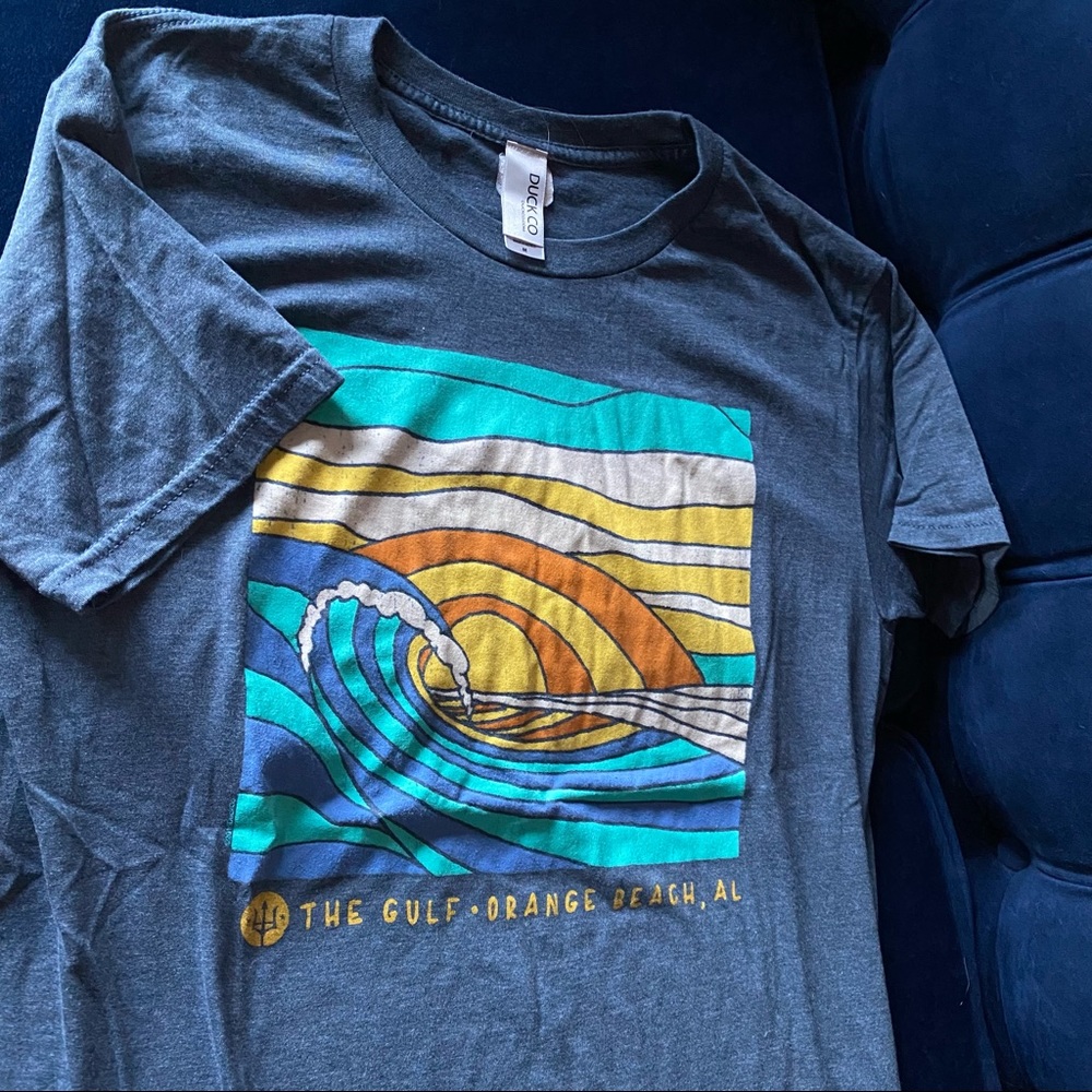 Gulf shores Alabama souvenir shop shirt - never worn